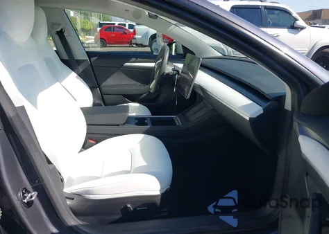 2023 Tesla Model 3 Long Range Dual Motor All-Wheel Drive z USA, uszkodzony, nr VIN 5YJ3E1EBXPF631851